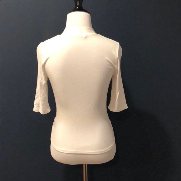 Ivory Ribbed Mock Neck Top with Front Twist Detail White Tee Size Large - Picture 5 of 5